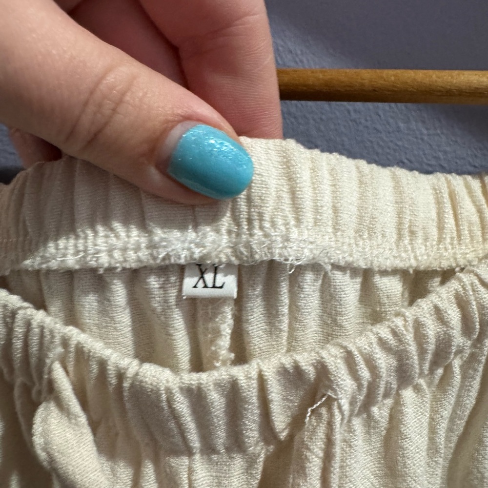 🦋Cream linen pants🦋 - Picture 2 of 2